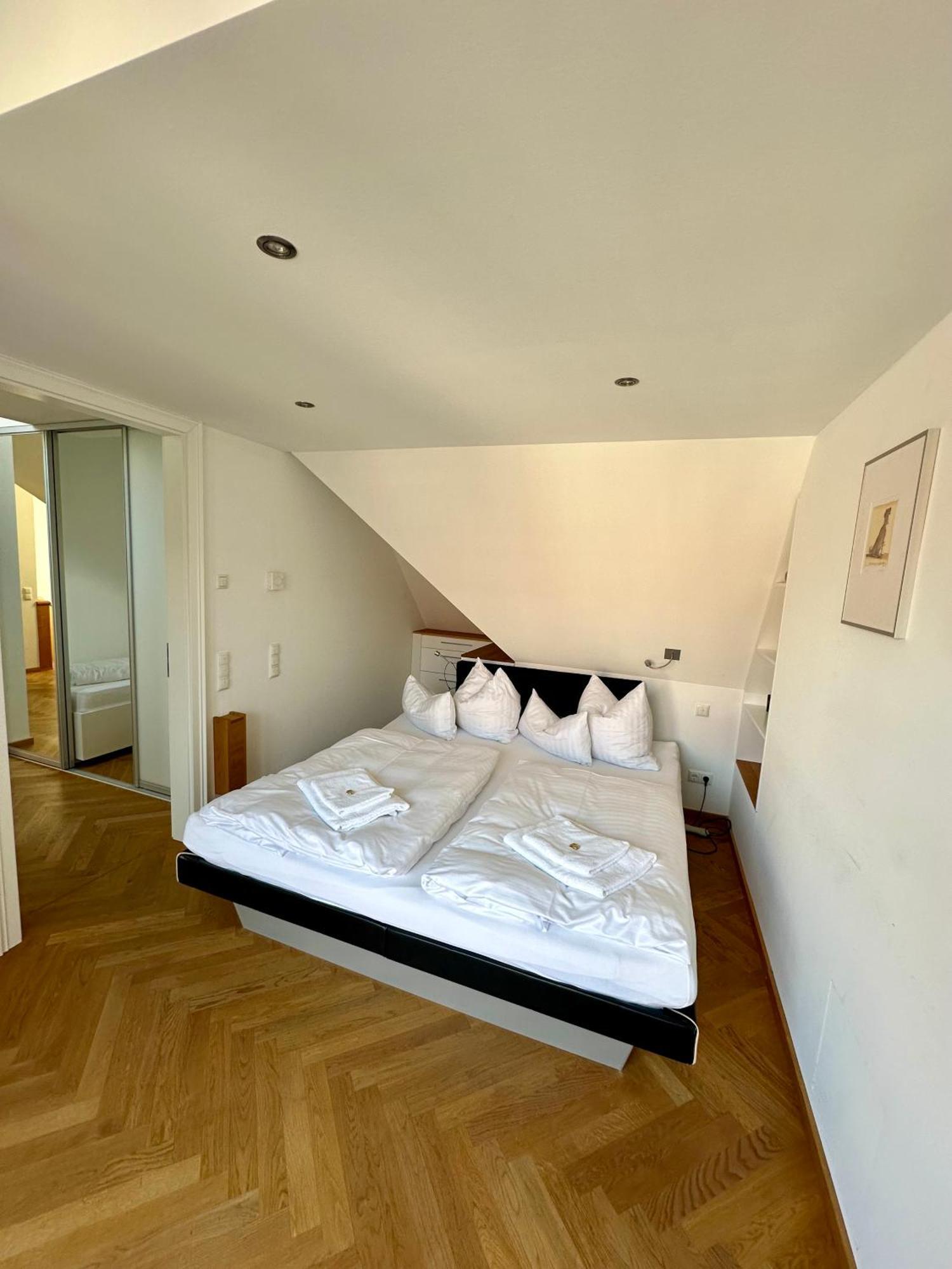 דרזדן Luxus Suite Mit Einmaligem Blick Auf Die Frauenkirche מראה חיצוני תמונה